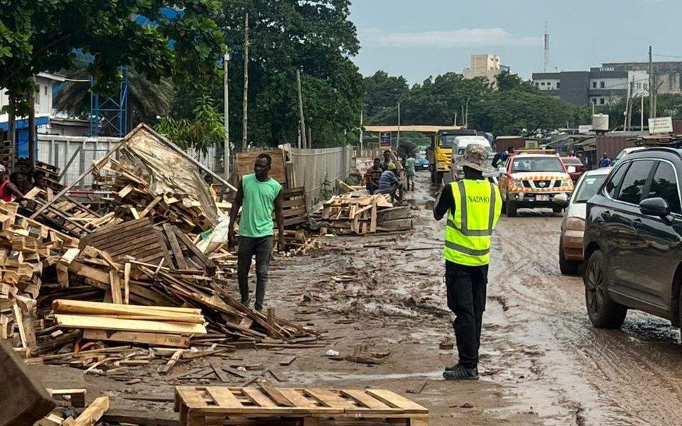 TMA, NADMO REMOVE STRUCTURES ON WATERWAYS AT TEMA TIMBER MARKET TO CURB FLOODING.